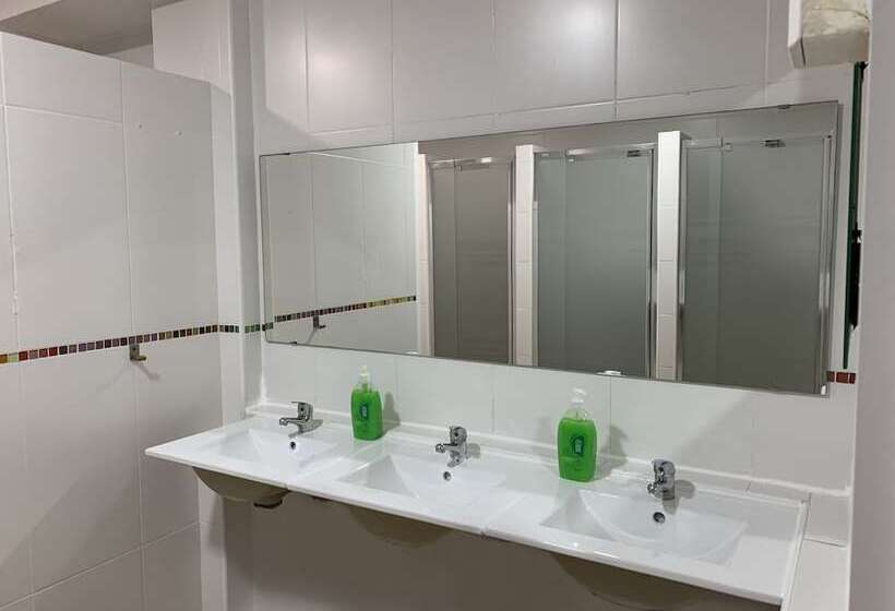 پانسیون Sunny Room