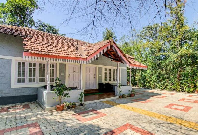 Курорт Whispering Woods By Aura Hospitality