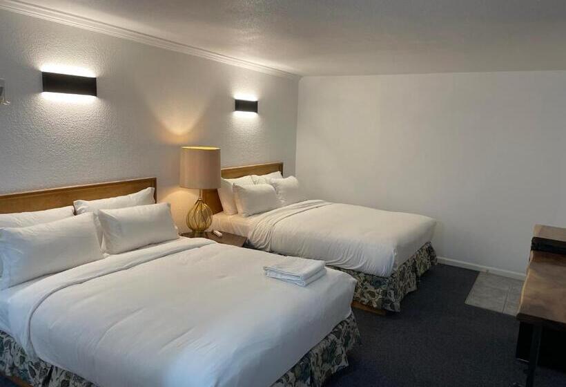 The Aztec Motel & Creative Space