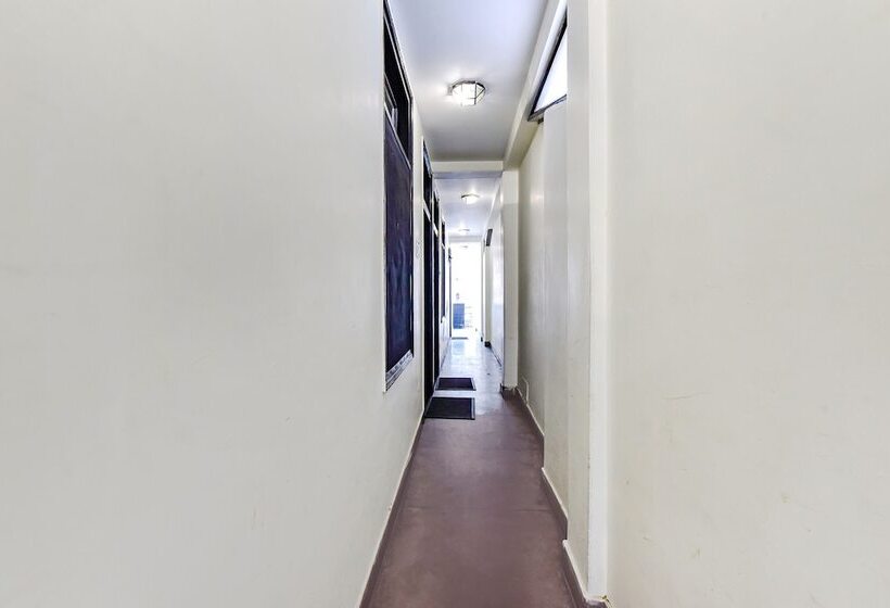 Fabhotel Park View I