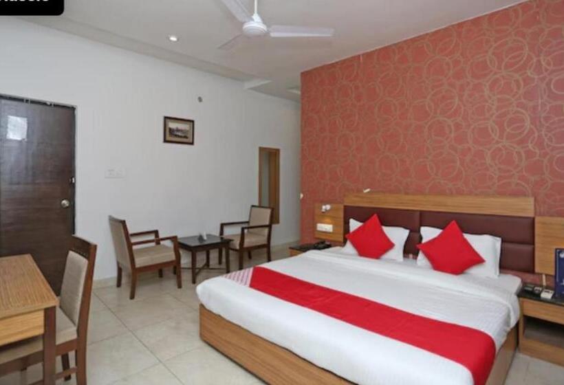 ホテル Fabexpress The Mansion