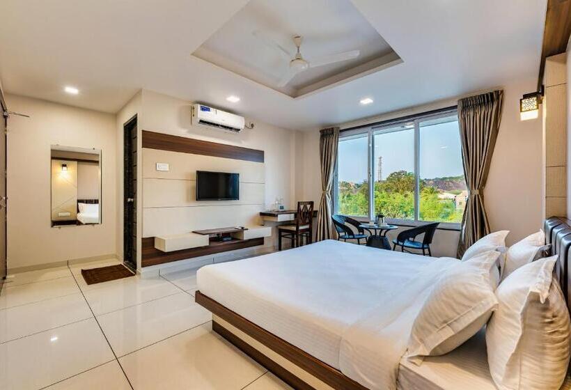 호텔 Grand Indu, 3 Star Kolhapur