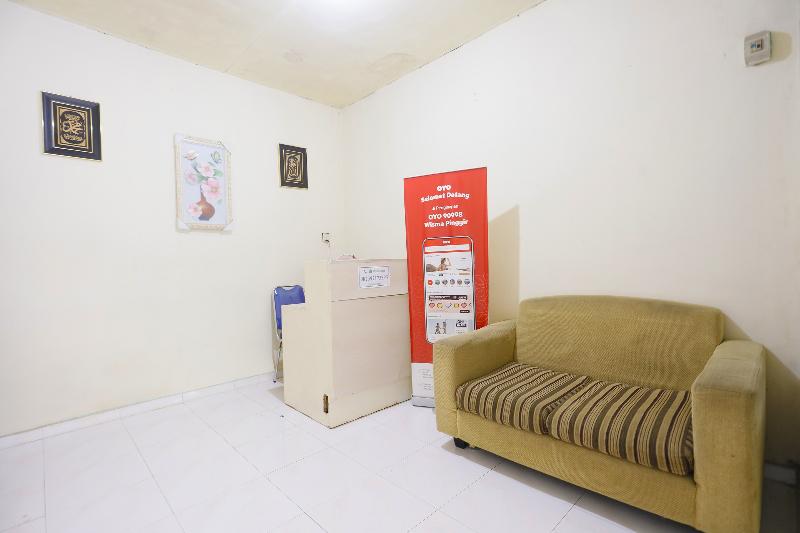 호텔 Wisma Pinggir Mitra Reddoorz