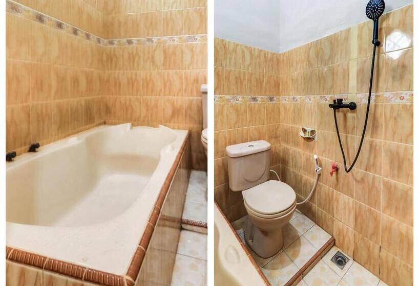 호텔 Steze Guesthouse Syariah Mendalo