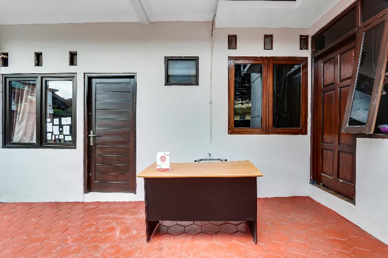 בית מלון כפרי Oyo 91082 Nathania Exclusive