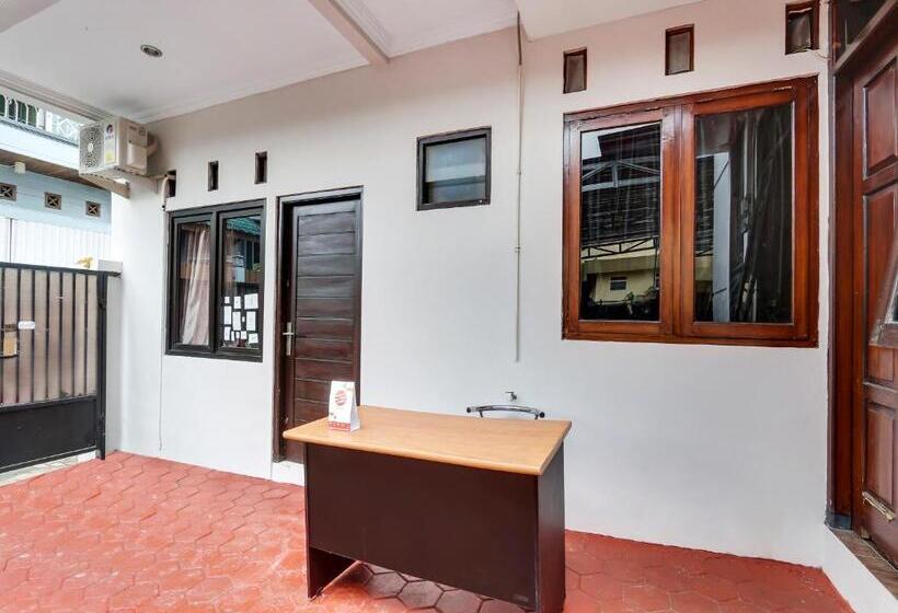 בית מלון כפרי Oyo 91082 Nathania Exclusive