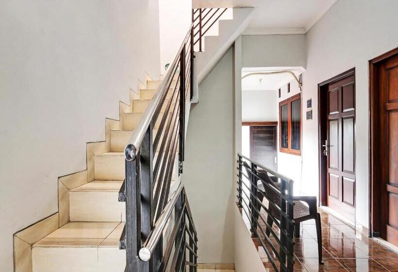 בית מלון כפרי Oyo 91082 Nathania Exclusive