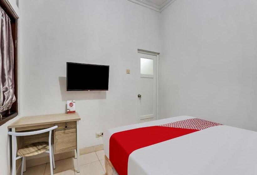 בית מלון כפרי Oyo 91082 Nathania Exclusive