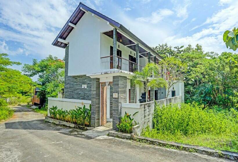 בית מלון כפרי Oyo 91123 Madhava 108