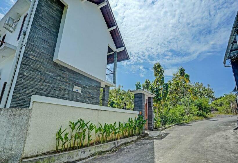 בית מלון כפרי Oyo 91123 Madhava 108