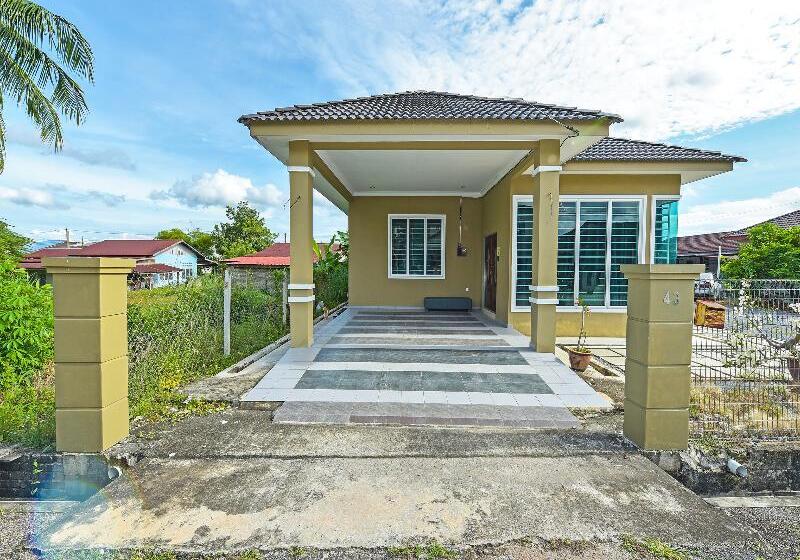 호텔 Oyo Home 90496 Delima Homestay