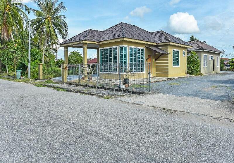 호텔 Oyo Home 90496 Delima Homestay