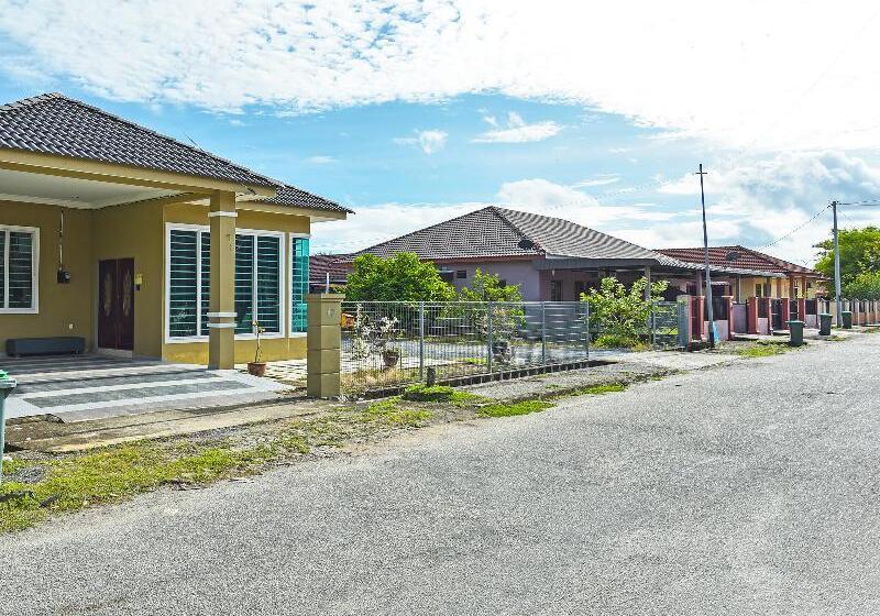 호텔 Oyo Home 90496 Delima Homestay