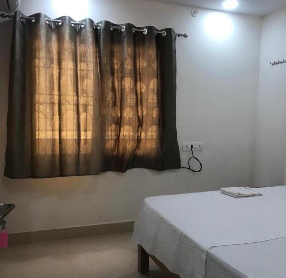 فندق Purple Lotus