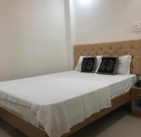 فندق Purple Lotus