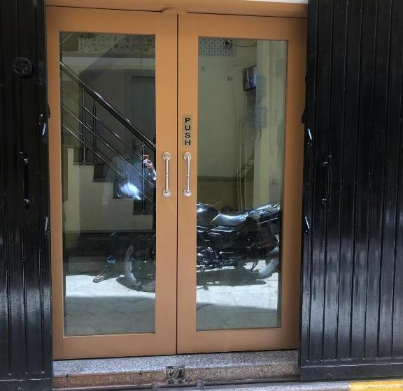 فندق Purple Lotus