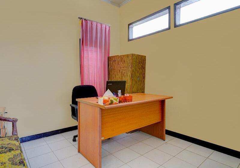 호텔 Spot On 91116 Pelangi Residence Syariah