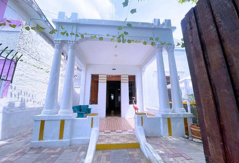 پانسیون Historic House