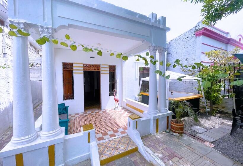 پانسیون Historic House