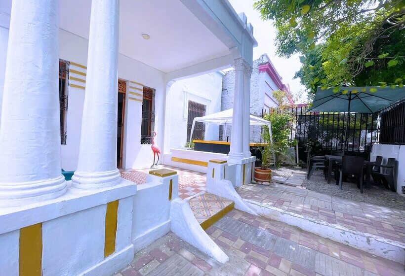 پانسیون Historic House