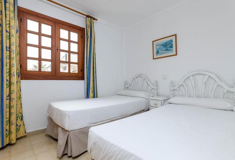 Sol Y Mar Apartments