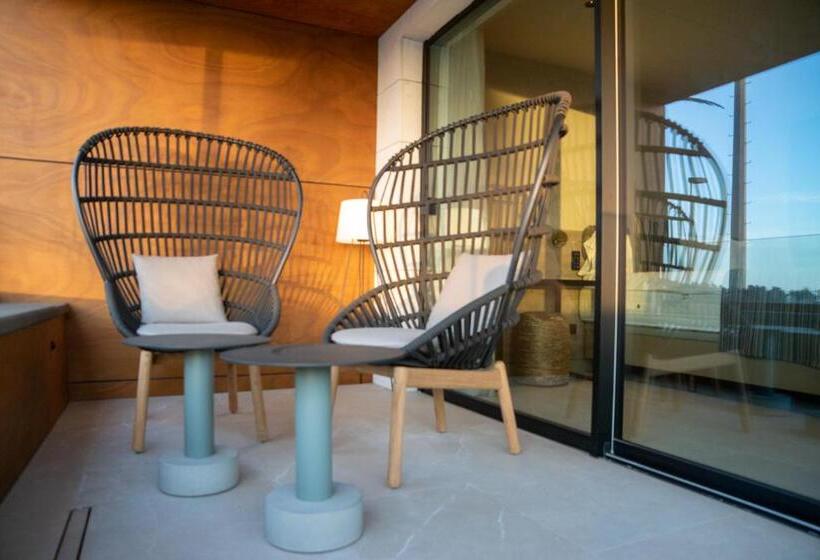 Tensuites - Adults Only