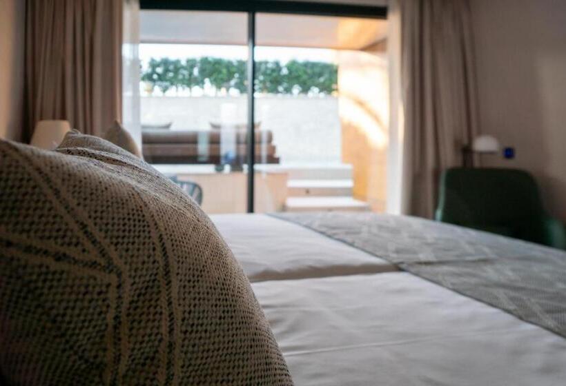 Tensuites - Adults Only