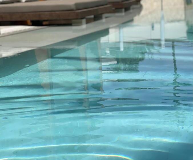 Tensuites - Adults Only