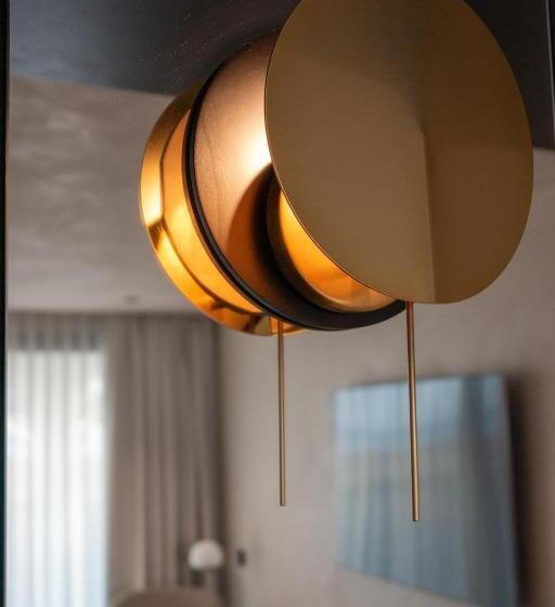 Tensuites - Adults Only