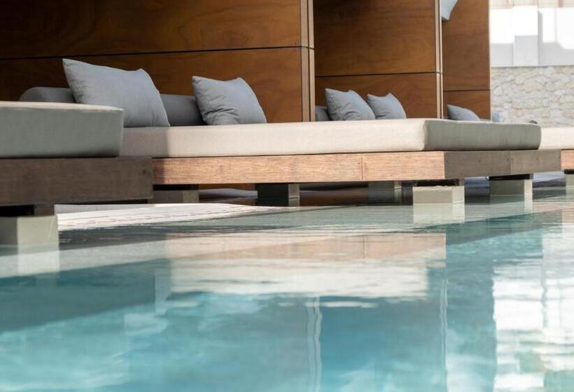 Tensuites - Adults Only