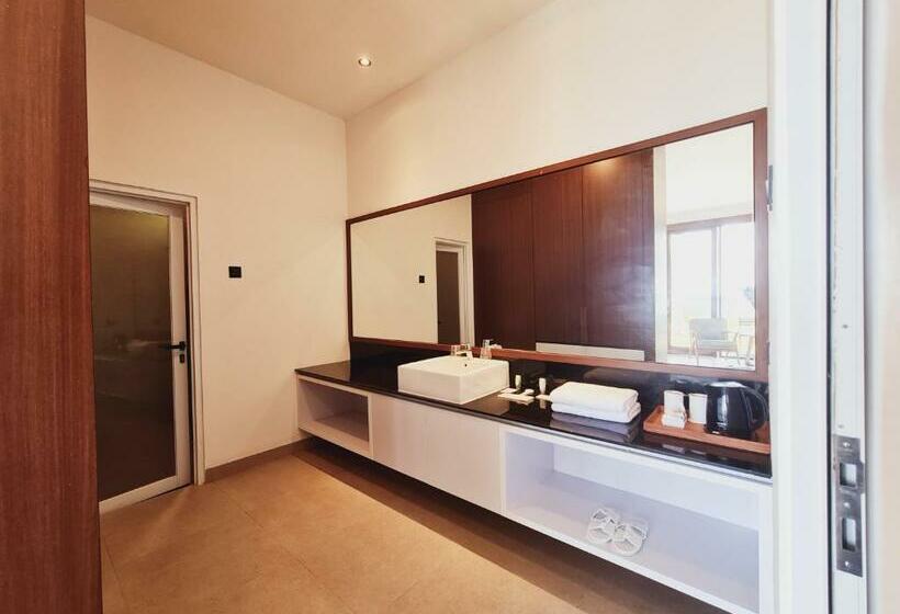 مبيت وإفطار Randayan Resort By Kagum S