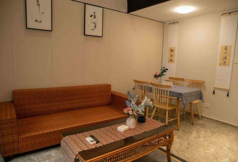 Haikou Sweet Apartment