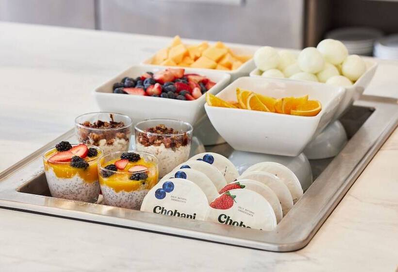 Ac Hotel By Marriott St Louis Chesterfield