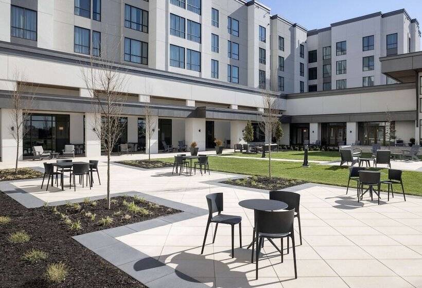 هتل Embassy Suites By Hilton Bowling Green