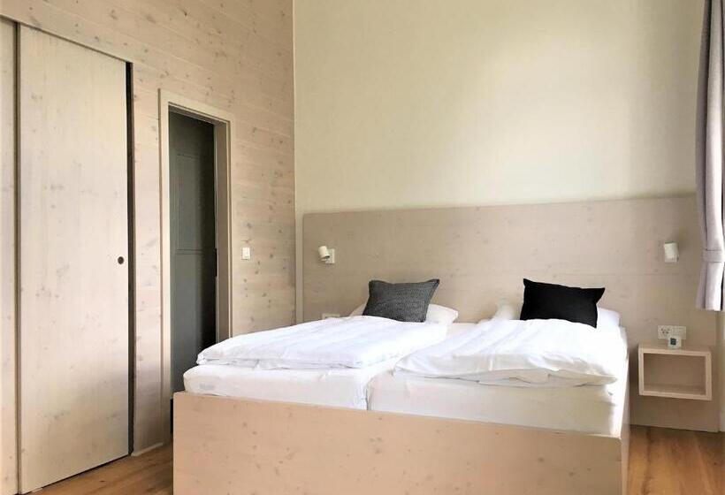 בית מלון כפרי Ferienwohnungen Herrenhaus Gut Oestergaard