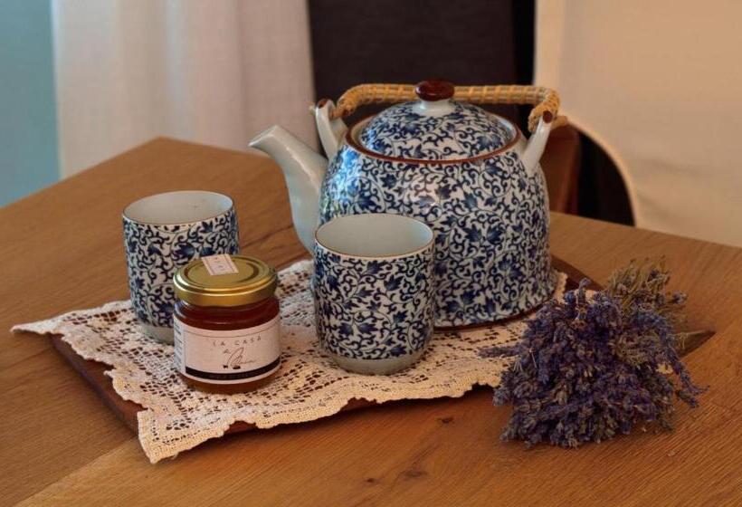 Отель La Casa Di Maia Alloggio Agrituristico