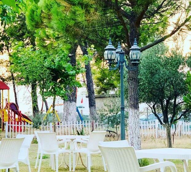 בית מלון כפרי La Perla