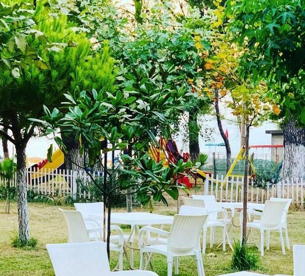 בית מלון כפרי La Perla