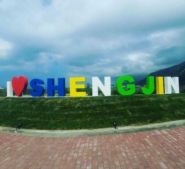 בית מלון כפרי La Perla