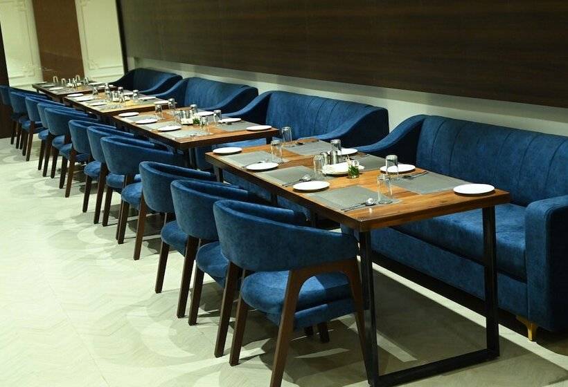 酒店 Makhan Vihar