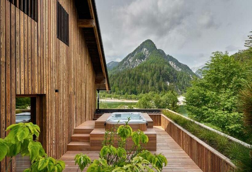 هتل Milka Boutique