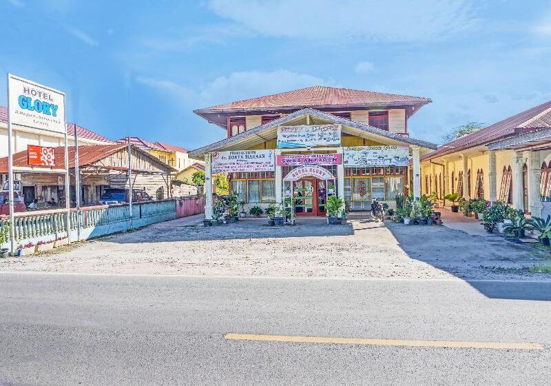 בית מלון כפרי Oyo 91061  Glory Tarutung