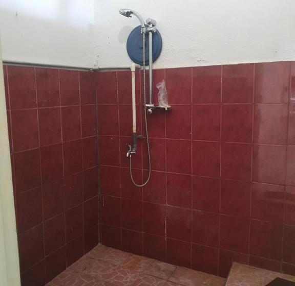 فندق Oyo 91077 Losmen Bunda Arema