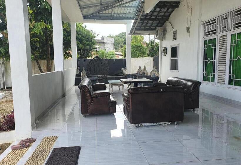 فندق Oyo 91077 Losmen Bunda Arema