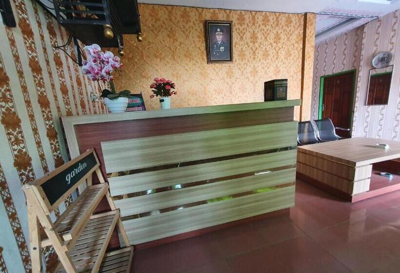 فندق Oyo 91077 Losmen Bunda Arema