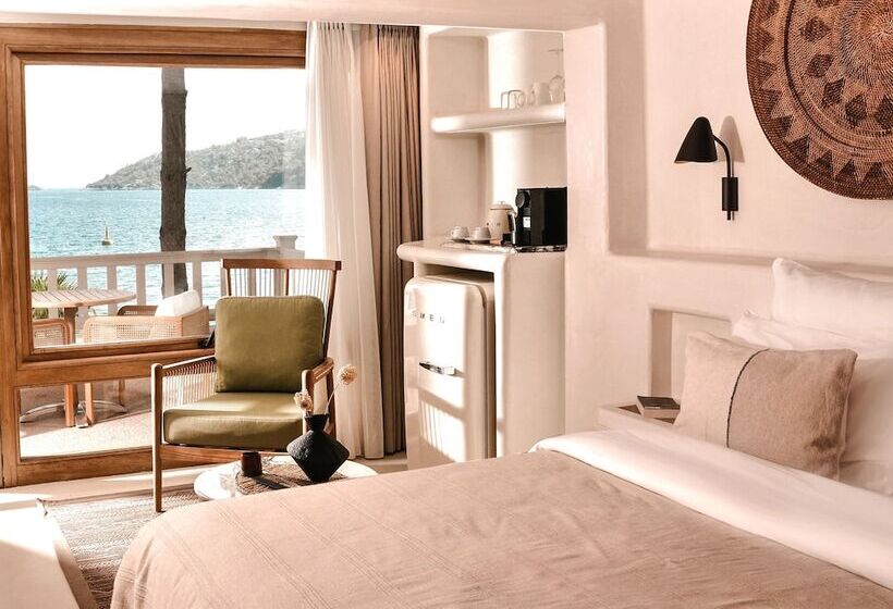 ホテル Perios Beach House Adults Only