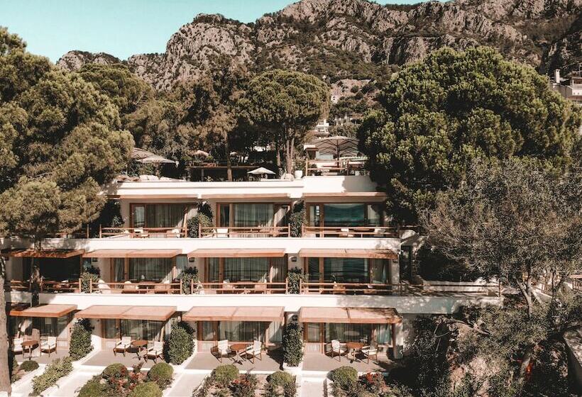 ホテル Perios Beach House Adults Only