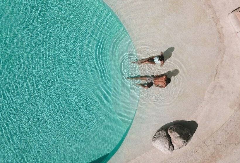 ホテル Perios Beach House Adults Only