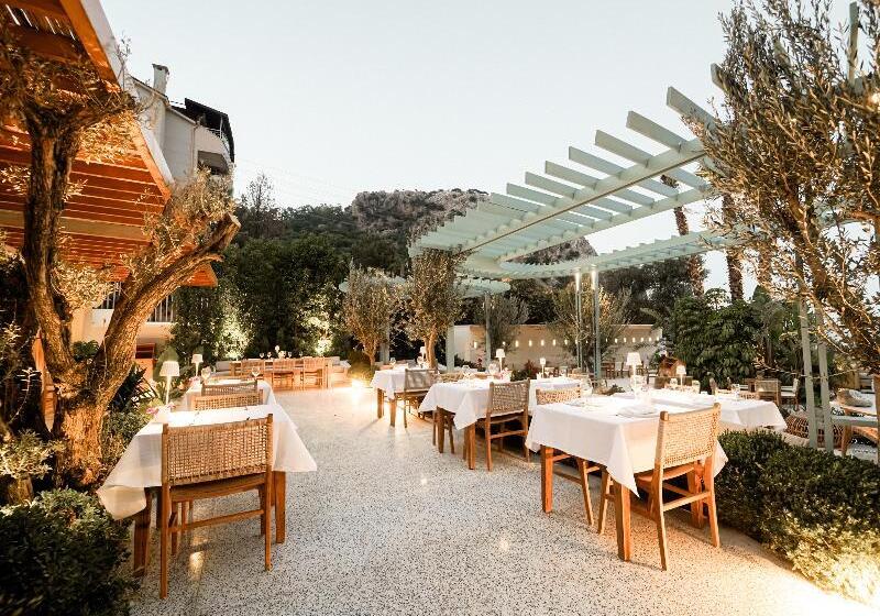 ホテル Perios Beach House Adults Only