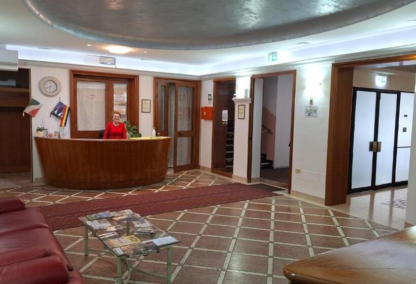 בית מלון כפרי Perla